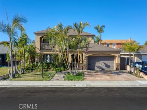 21131 Greenboro Lane, Huntington Beach, CA