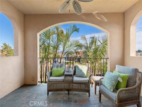 21131 Greenboro Lane, Huntington Beach, CA