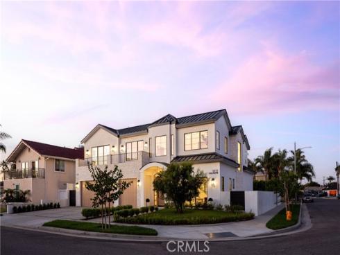 9121  Christine   Drive, Huntington Beach, CA