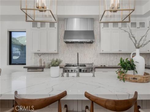 1004  Huntington  , Huntington Beach, CA