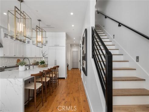 1004  Huntington  , Huntington Beach, CA