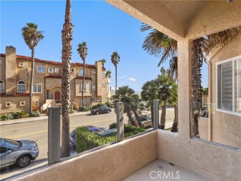 2000  Pacific Coast  103  Highway, Huntington Beach, CA