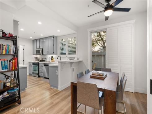 19172  Holly  D  Lane, Huntington Beach, CA