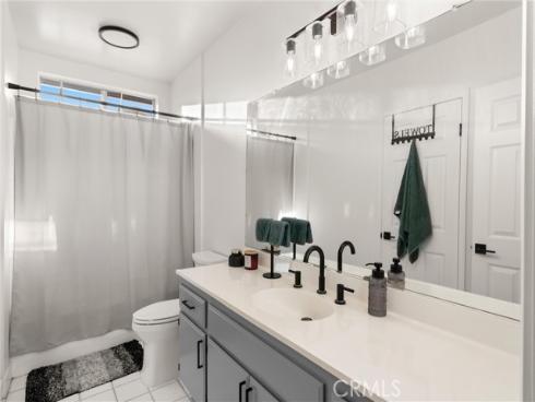 19172  Holly  D  Lane, Huntington Beach, CA