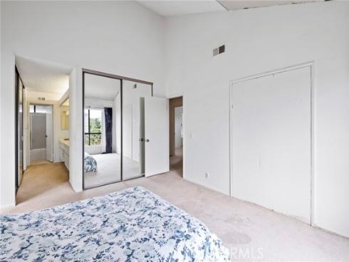 8342  Seaport  , Huntington Beach, CA