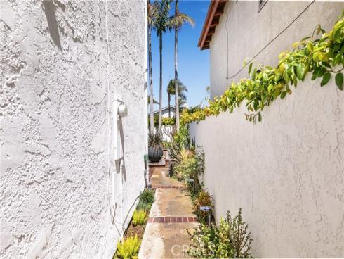 4651  Los Patos   Avenue, Huntington Beach, CA