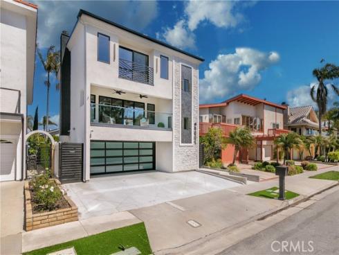 4651  Los Patos   Avenue, Huntington Beach, CA