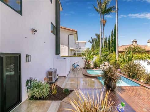 4651  Los Patos   Avenue, Huntington Beach, CA