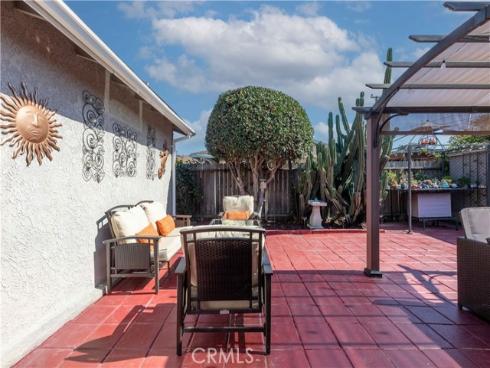 8242  Grant   Drive, Huntington Beach, CA