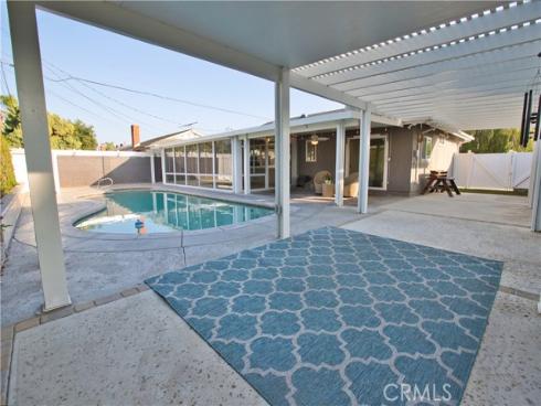 6091  Dundee   Drive, Huntington Beach, CA