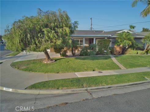 6091  Dundee   Drive, Huntington Beach, CA