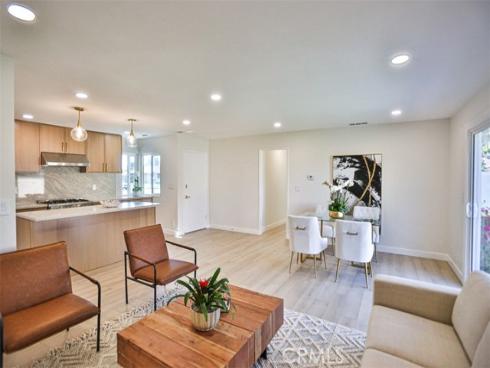 6401  Royal Oak  , Huntington Beach, CA