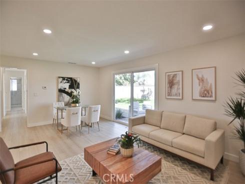 6401  Royal Oak  , Huntington Beach, CA