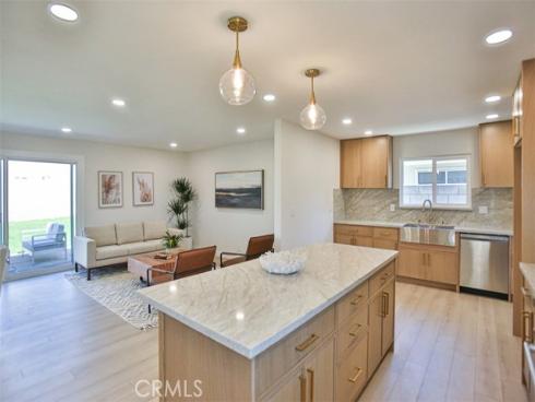 6401  Royal Oak  , Huntington Beach, CA