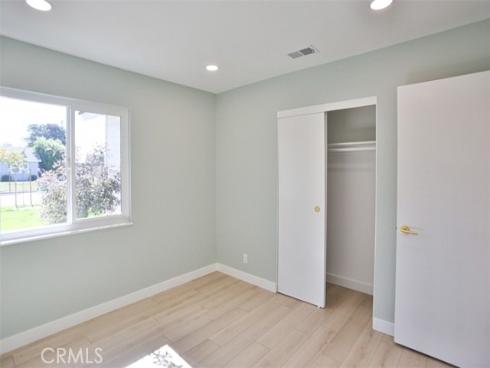 6401  Royal Oak  , Huntington Beach, CA