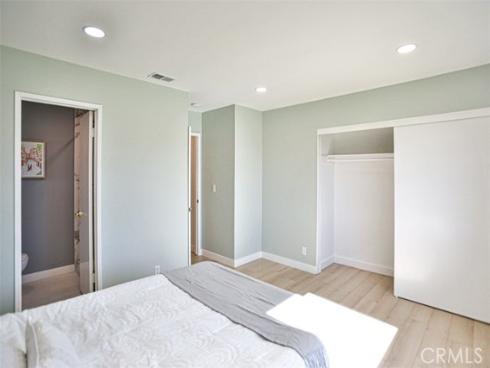 6401  Royal Oak  , Huntington Beach, CA