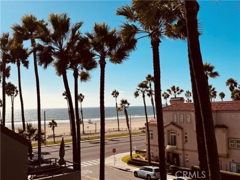 1200 Pacific Coast 423