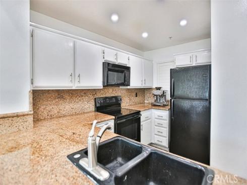 1200  Pacific Coast  423 , Huntington Beach, CA