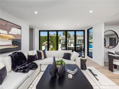 4072  Humboldt  , Huntington Beach, CA