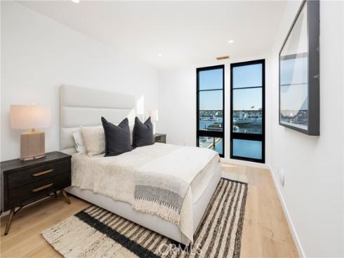 4072  Humboldt  , Huntington Beach, CA