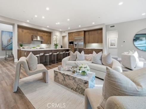 17301  Juniper   Lane, Huntington Beach, CA