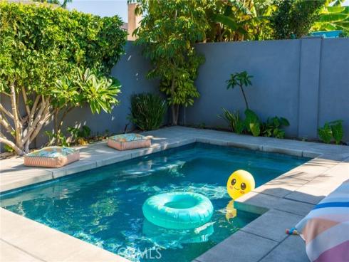 20582  Queens Park  , Huntington Beach, CA