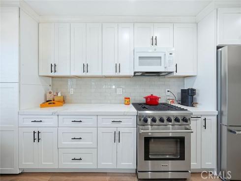 18272 Parkview Lane 101