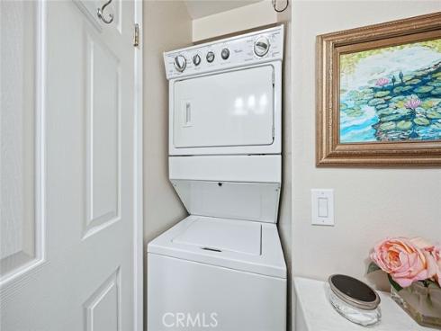 18272  Parkview Lane  101 , Huntington Beach, CA