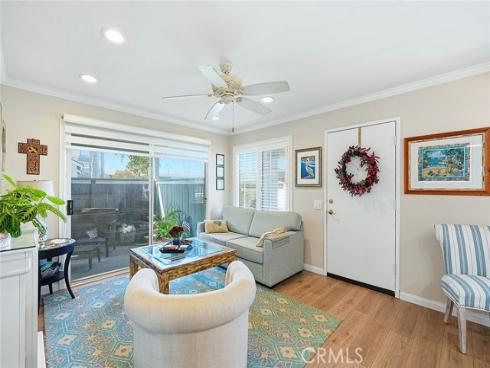 18272  Parkview Lane  101 , Huntington Beach, CA