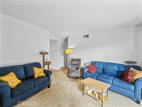 6112  Tyndall  , Huntington Beach, CA