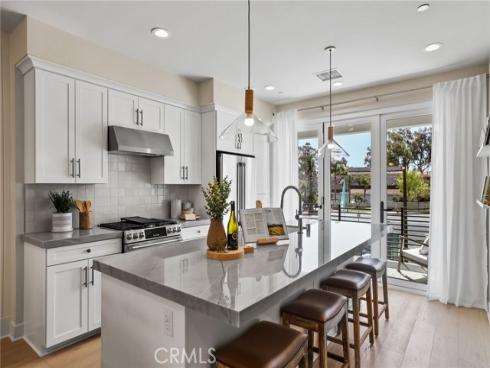 19051  Main  105  Street, Huntington Beach, CA