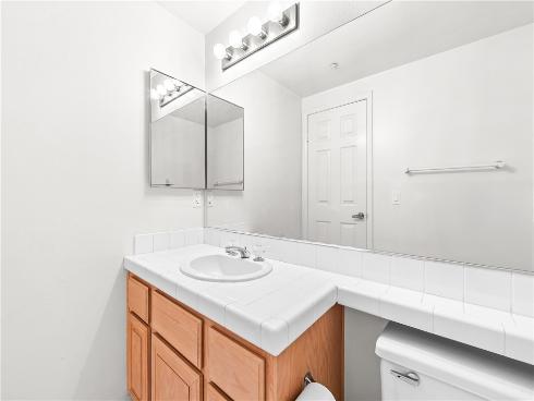 18871  Kithira   Circle, Huntington Beach, CA