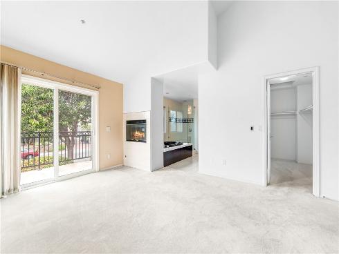 18871  Kithira   Circle, Huntington Beach, CA