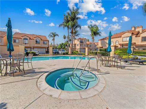 18871  Kithira   Circle, Huntington Beach, CA