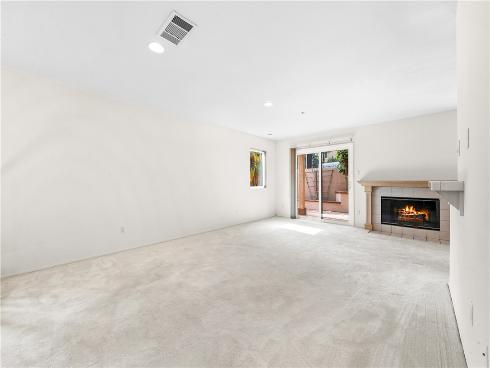 18871  Kithira   Circle, Huntington Beach, CA