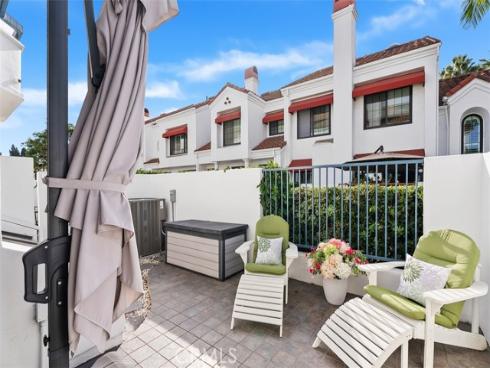 19502  Ranch Lane  112 , Huntington Beach, CA