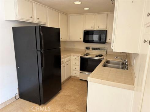 18900  Delaware  352  Street, Huntington Beach, CA