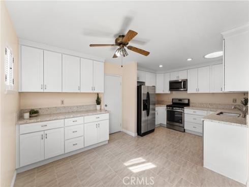 16582  Lucia   Lane, Huntington Beach, CA