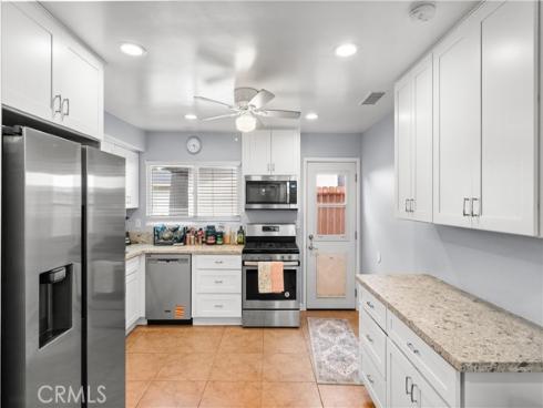 16582  Lucia   Lane, Huntington Beach, CA