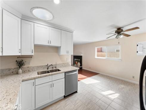 16582  Lucia   Lane, Huntington Beach, CA