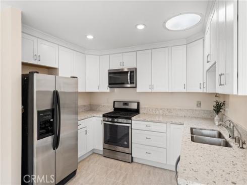 16582  Lucia   Lane, Huntington Beach, CA