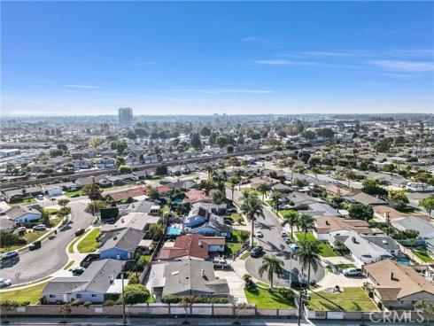 16502  Loire  , Huntington Beach, CA