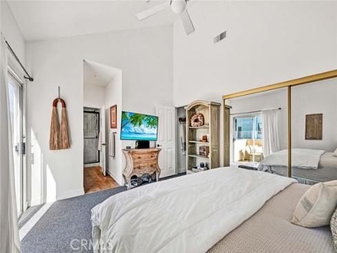 4561  Warner  201 , Huntington Beach, CA