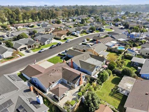 17821  Quintana   Lane, Huntington Beach, CA