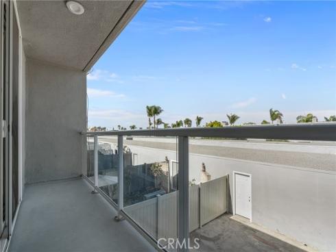 4001  Warner  , Huntington Beach, CA