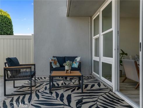 4001  Warner  , Huntington Beach, CA