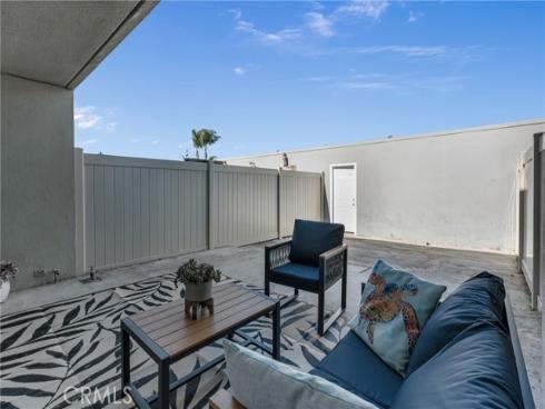 4001  Warner  , Huntington Beach, CA