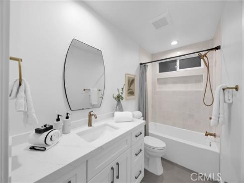 20942  Queens Park  , Huntington Beach, CA