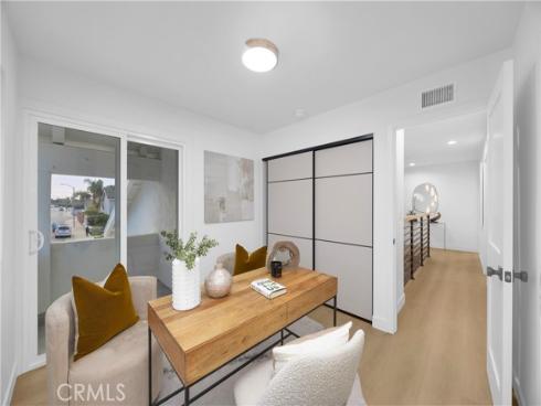 20942  Queens Park  , Huntington Beach, CA