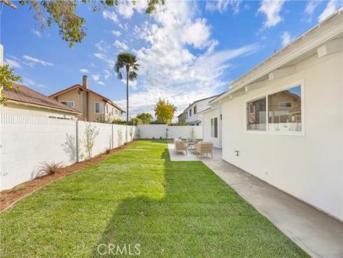 20942  Queens Park  , Huntington Beach, CA